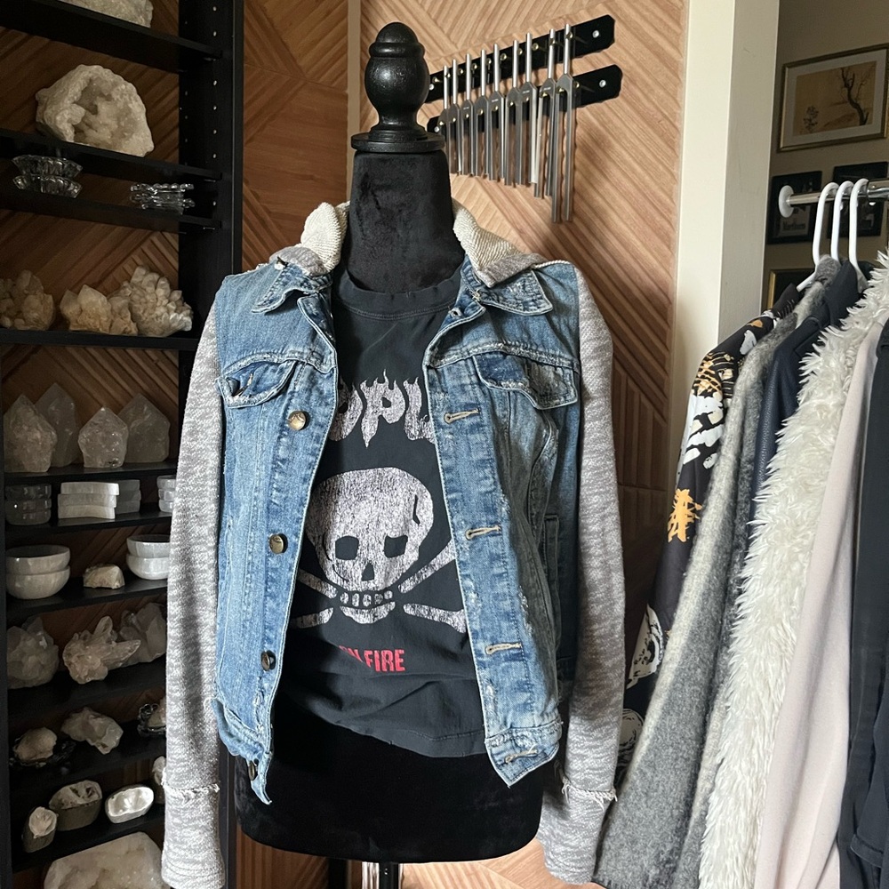 Mixed Media Hooded Free People Blue Denim Jacket with Grey Sweater Sleeves Sz S
